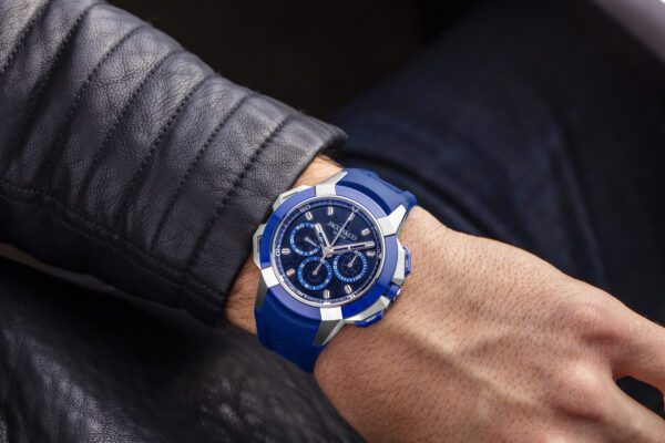 Jacob & Co Epic X Chrono 44mm Tri-Compax Blue - Image 3